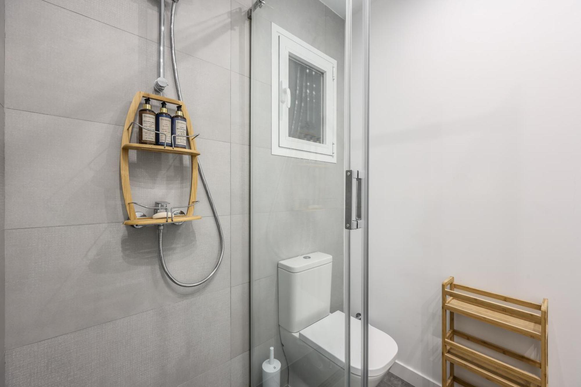 Отель Be Coliving Madrid Centro Экстерьер фото