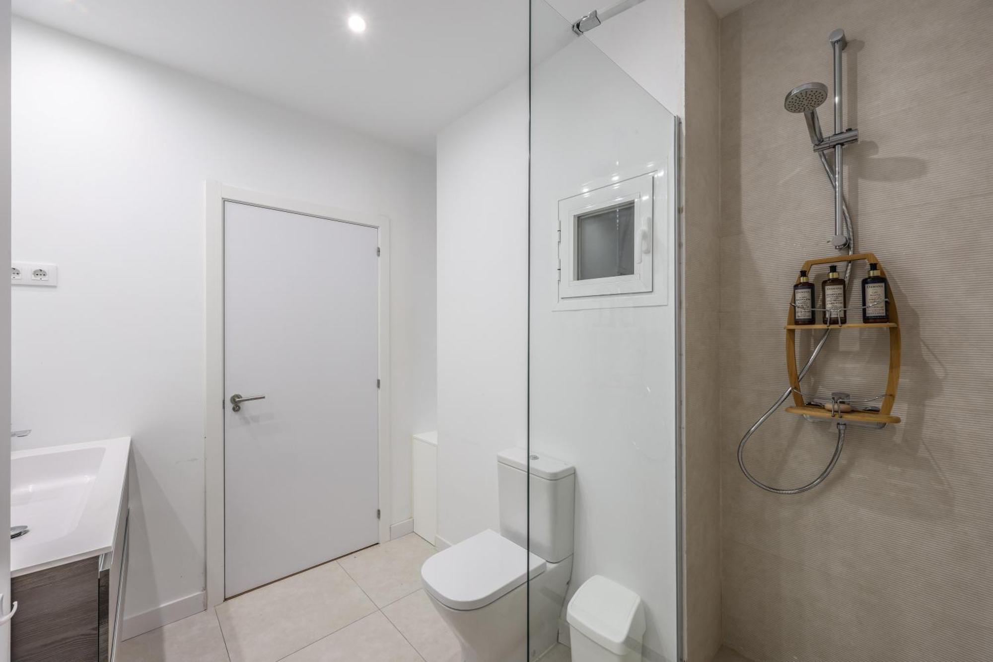 Отель Be Coliving Madrid Centro Экстерьер фото